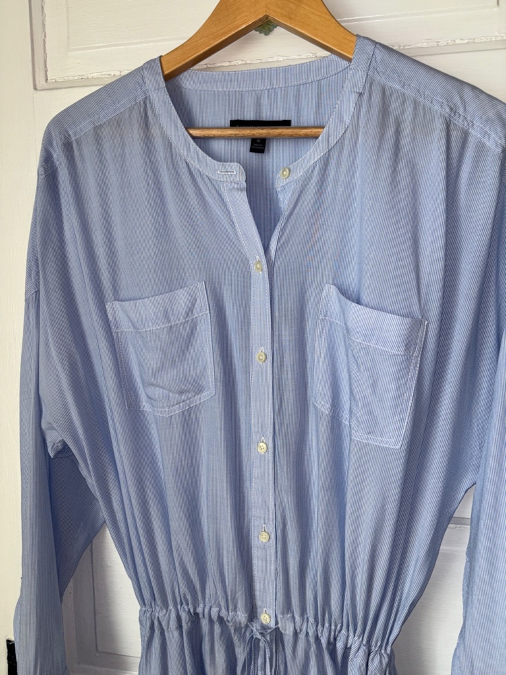 BANANA REPUBLIC  BUTTON FRONT COLLARLESS SHIRT DRESS - Picture 2 of 7